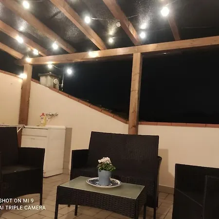 Charlie's Home: With Private Parking * Arezzo